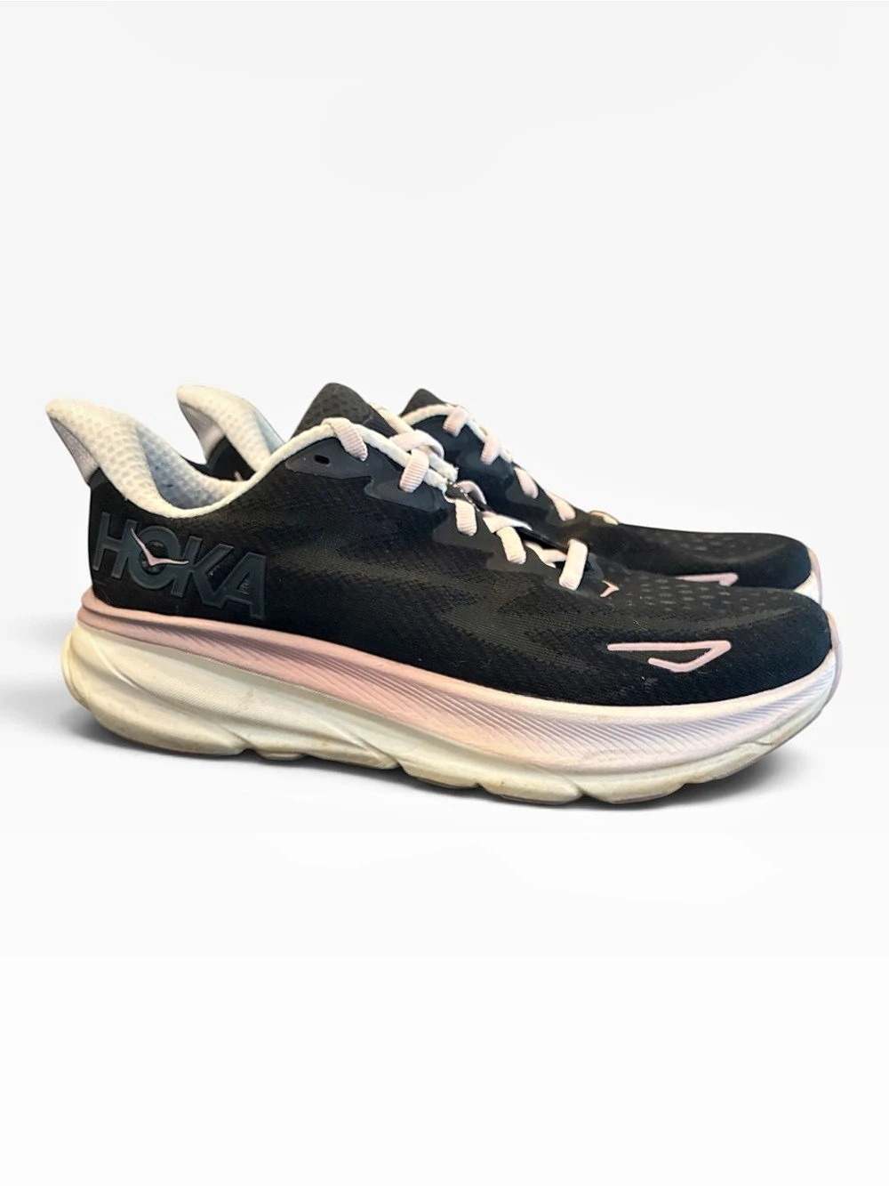 HOKA Clifton 9 Women's Black & Pink US 7.5 Athletic Shoes